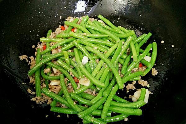 长豆角炒肉末的做法图解8