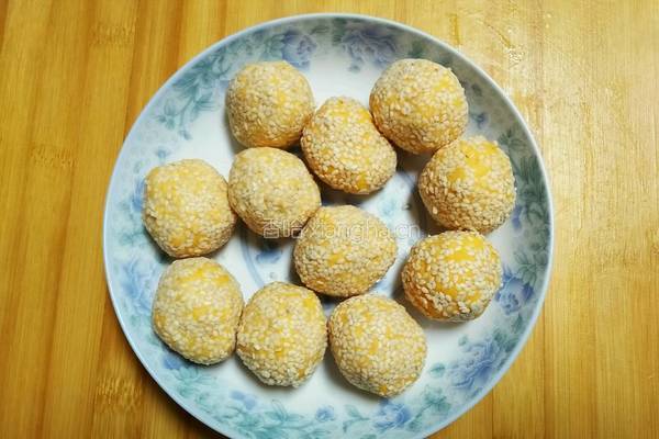 空心芝麻南瓜饼的做法图解7