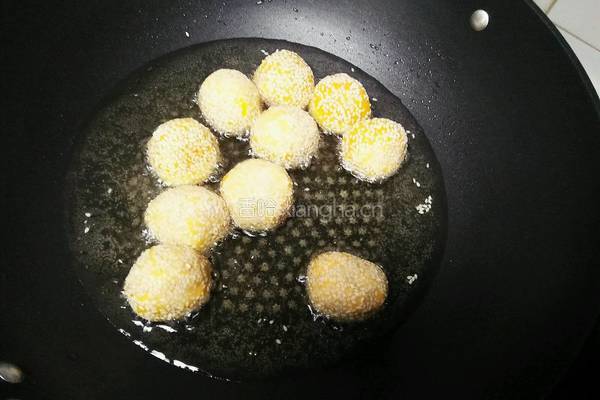 空心芝麻南瓜饼的做法图解8