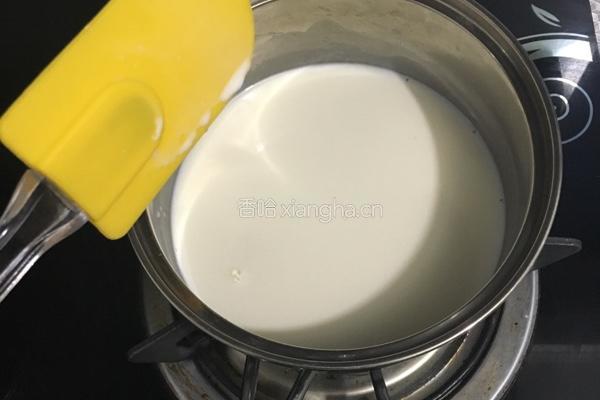 椰丝牛奶小方的做法图解3