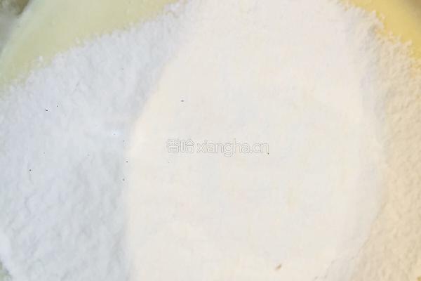 蔓越莓纸杯蛋糕的做法图解5