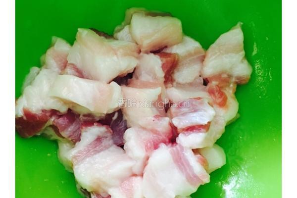 青椒炒肉的做法图解2