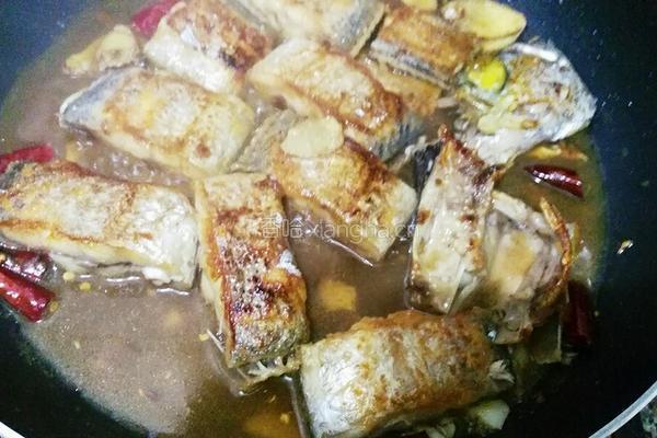 红烧带鱼的做法图解11