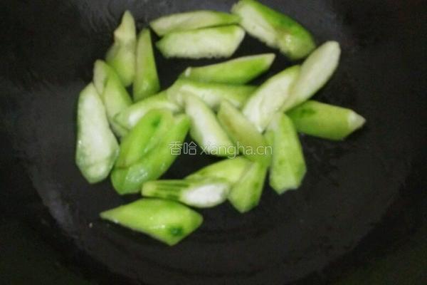 肉末丝瓜汤的做法图解3
