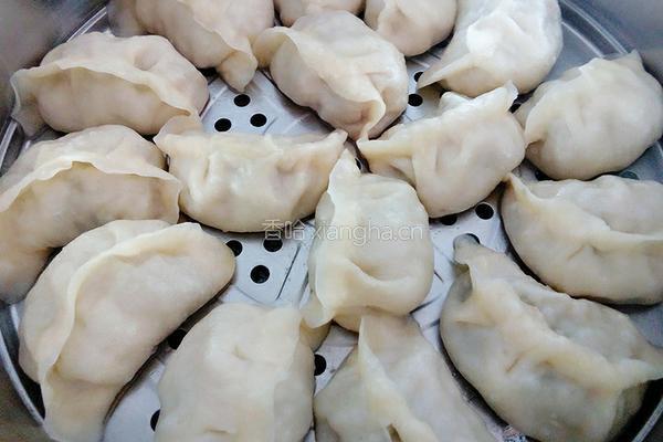 猪肉芹菜蒸饺的做法图解19
