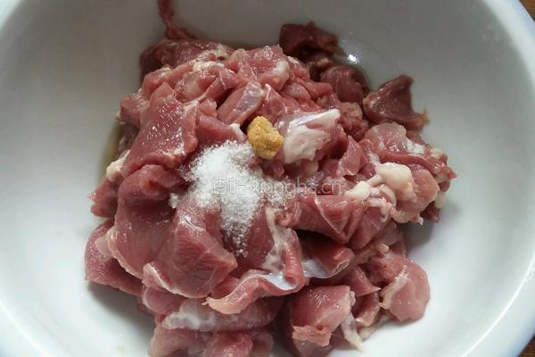 肉片豆腐汤的做法图解2