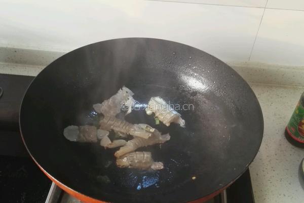 皮皮虾炖蒲瓜的做法图解3