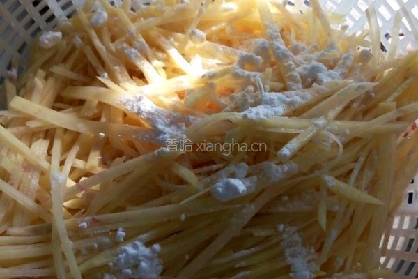 干煸土豆丝的做法图解2