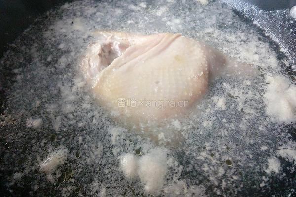 山药鸡腿煲的做法图解4