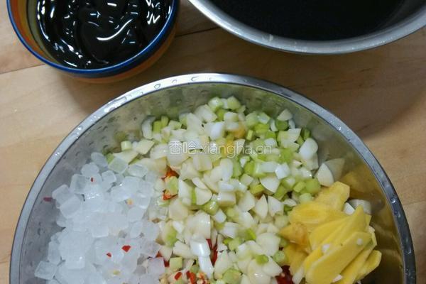 酸辣凤爪的做法图解4