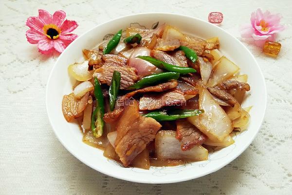 洋葱炒腊肉的做法图解9