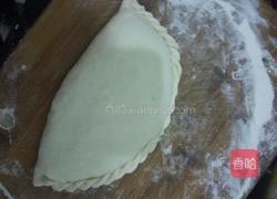 韭菜鸡蛋馅饼的做法图解10