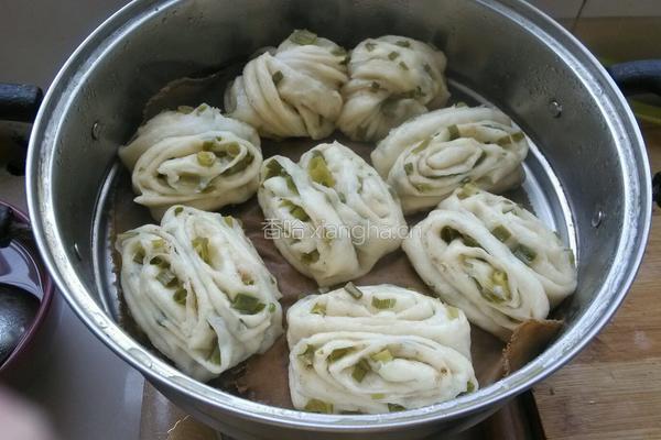 香葱椒盐花卷的做法图解13