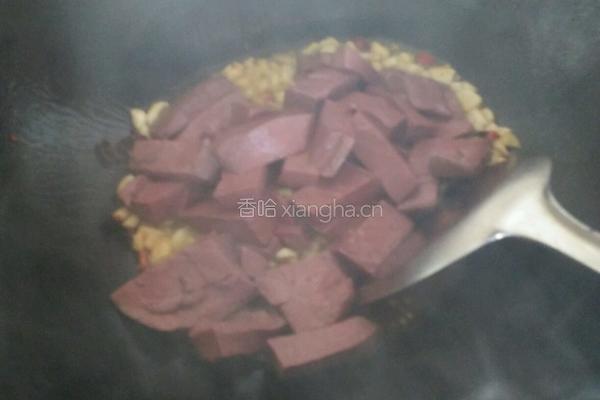 青菜红烧毛血旺的做法图解4