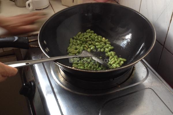 雪菜肉丝炒毛豆的做法图解3