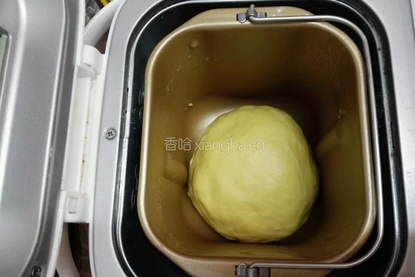 面包机马苏里拉奶酪餐包(肉松餐包)的做法图解1
