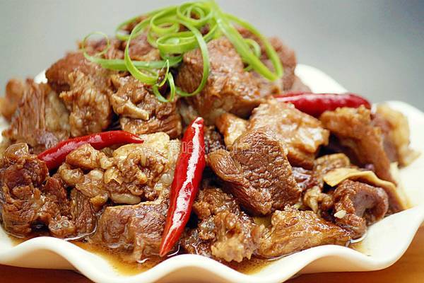 红烧牛肉的做法图解1