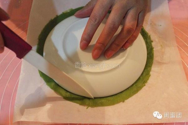 抹茶草莓千层蛋糕的做法图解6