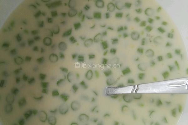 皇帝菜鸡蛋饼的做法图解2