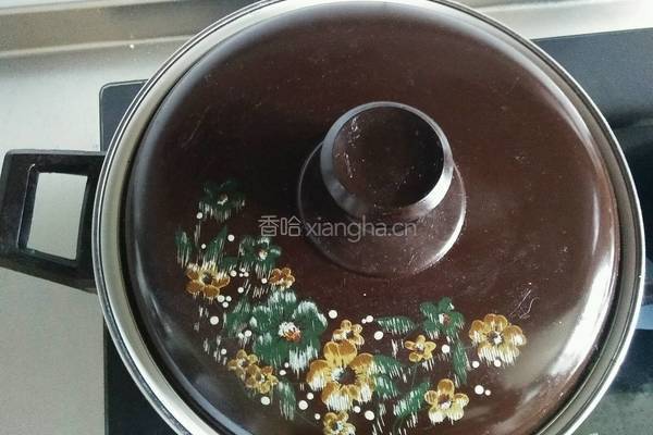 银耳玫瑰红枣枸杞汤的做法图解5