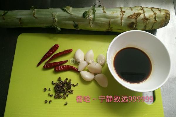 炝拌莴笋的做法图解1