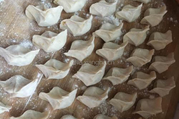 牛肉饺子的做法图解4