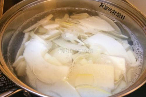 春笋炒肉片的做法图解2