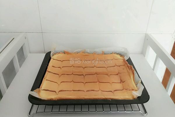 千叶纹蛋糕卷的做法图解4