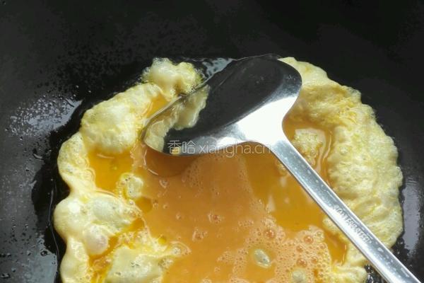 鲜之味（虾仁金针笨鸡蛋）的做法图解3
