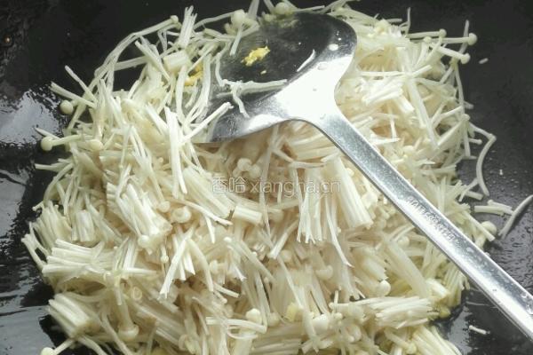 鲜之味（虾仁金针笨鸡蛋）的做法图解4