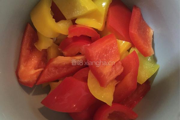 黑椒酱爆草菇的做法图解3