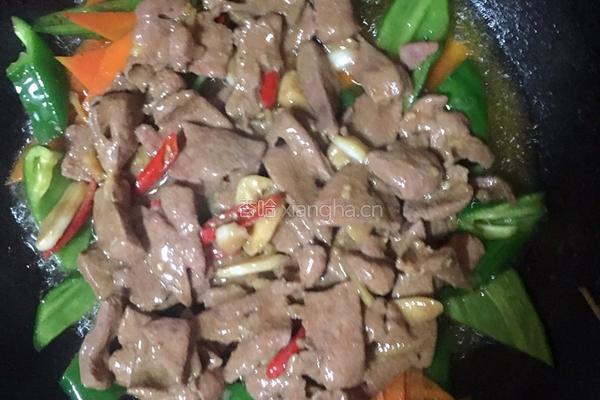 胡萝卜炒猪肝的做法图解7