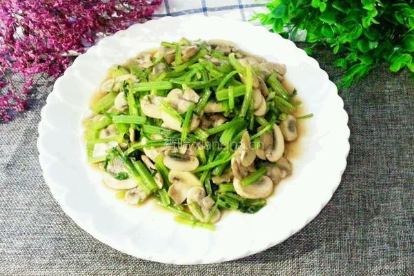 蘑菇炒芹菜的做法图解7