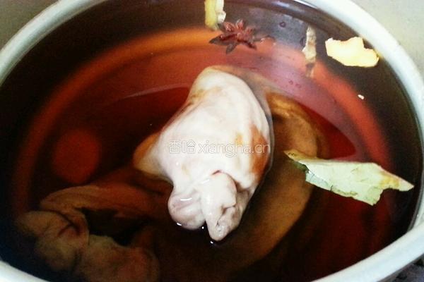 猪肚炒青椒的做法图解2
