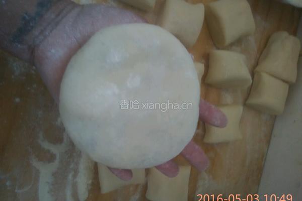 猪肉西葫芦馅饼的做法图解8