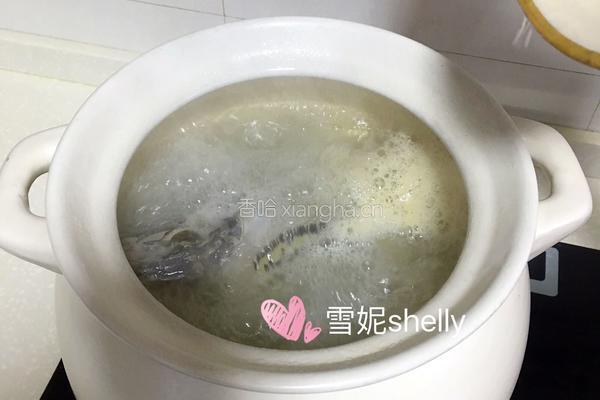 鲜笋野生桂鱼汤的做法图解4