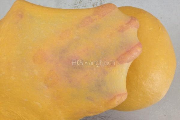 南瓜豆沙手撕面包的做法图解2