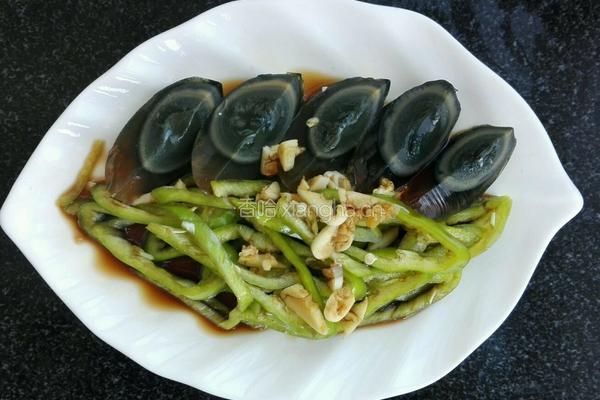 青椒皮蛋～家常菜