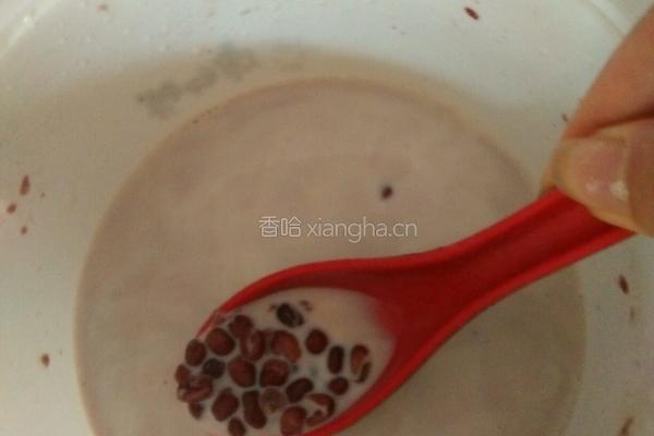 牛奶红豆冰棒的做法图解2
