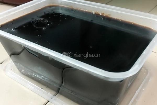 解暑神器-黑凉粉的做法图解5