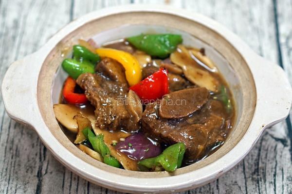 牛仔骨杂蔬煲的做法图解5