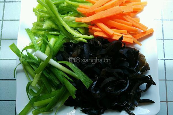 鱼香千页豆腐的做法图解2