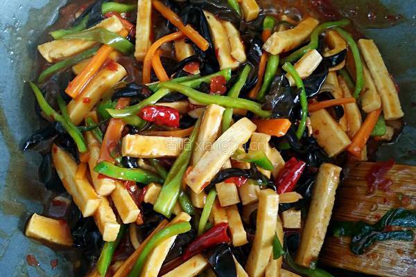 鱼香千页豆腐的做法图解7