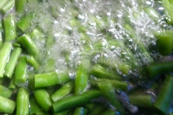 青炒四季豆的做法图解2