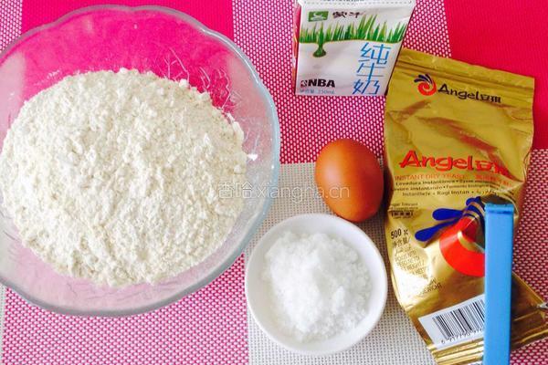 全麦豆沙面包卷的做法图解1