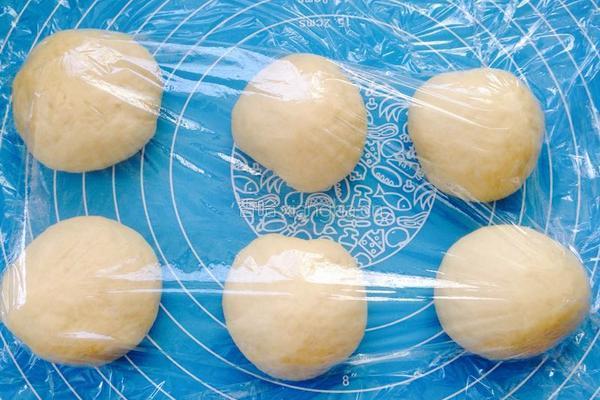 全麦豆沙面包卷的做法图解5