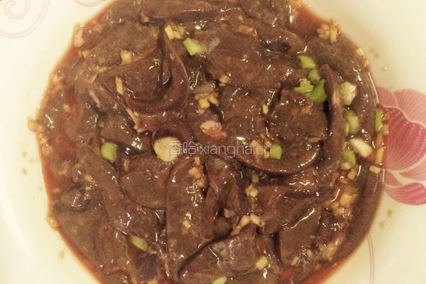 黄瓜片爆炒猪肝的做法图解1