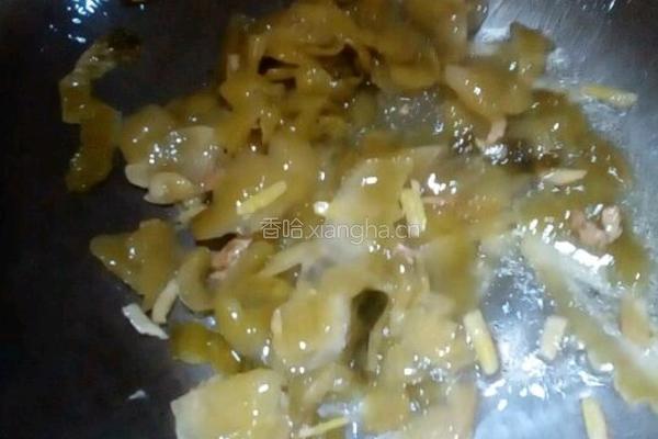 咸菜炒肉的做法图解3