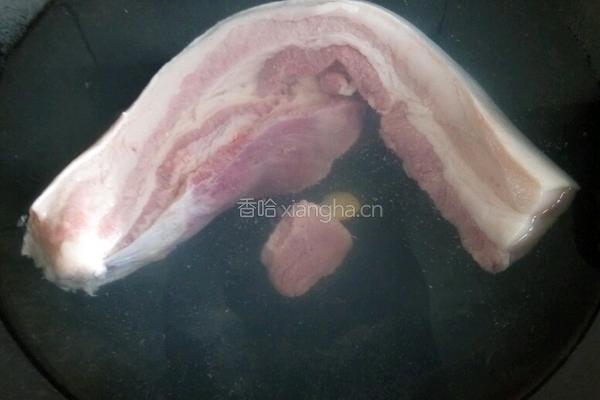 土豆红烧肉的做法图解2