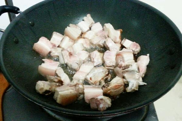油豆腐烧五花肉的做法图解3